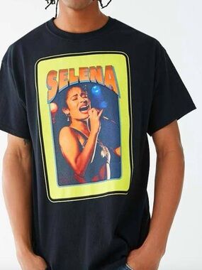 Rare Vintage Selena Quintanilla Graphic T-shirt Size Large NWT